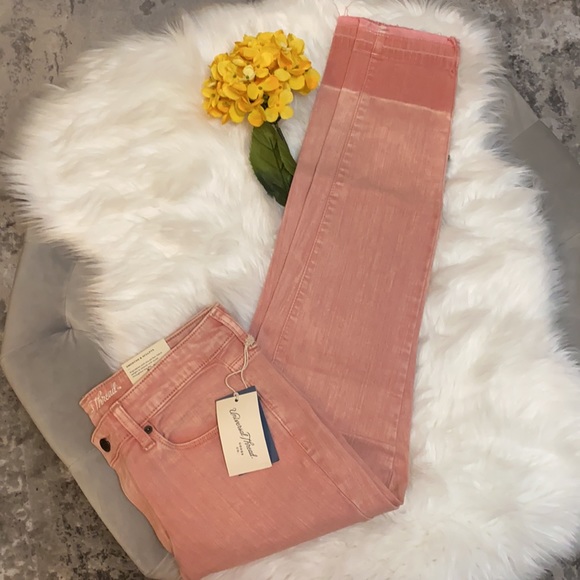 NEW! Pink Ombré Mid Rise Skinny Jeans Size 8/29R - Picture 2 of 6